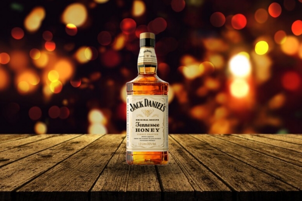 Jack Daniel's Tennessee Honey (35% ABV)