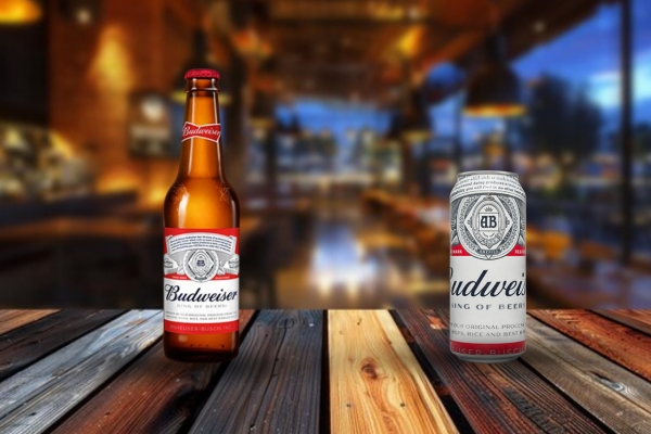 Budweiser Light Bottle and Can