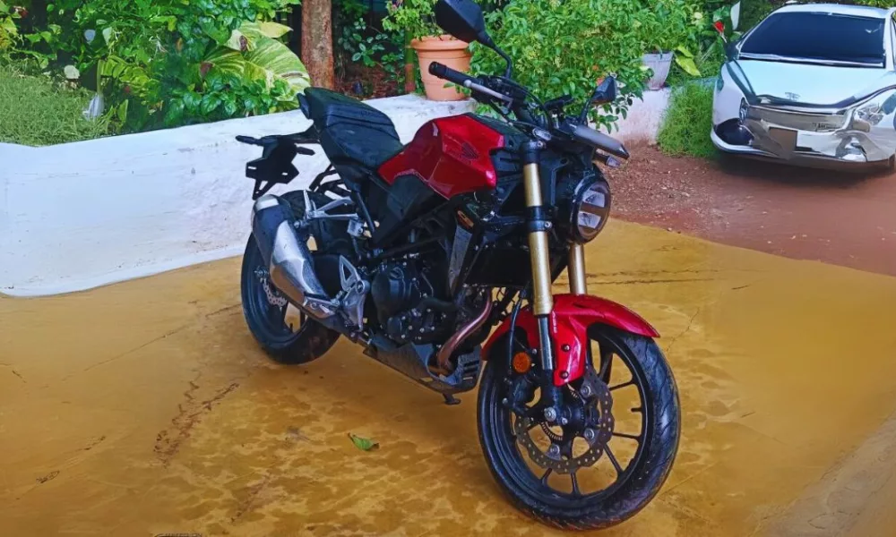 Honda CB300R On Road Price In Mumbai; Detailed Breakdown and Features
