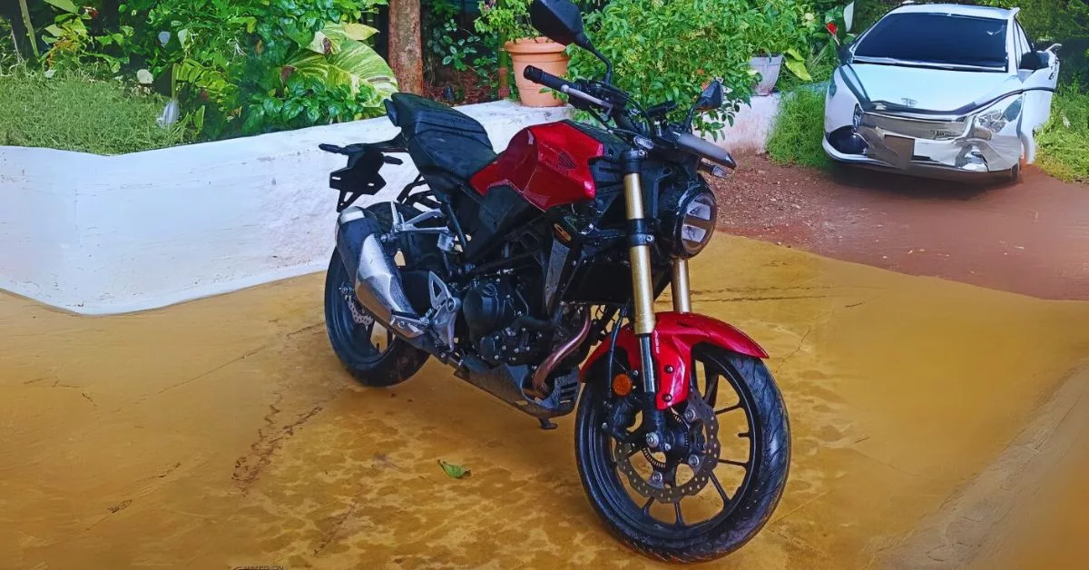 Honda CB300R On Road Price In Mumbai; Detailed Breakdown and Features