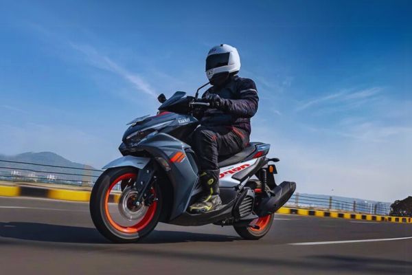 What’s the On-Road Price of Yamaha Aerox 155 in Mumbai?