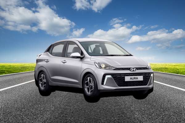 Hyundai Aura On Road Price in Mumbai