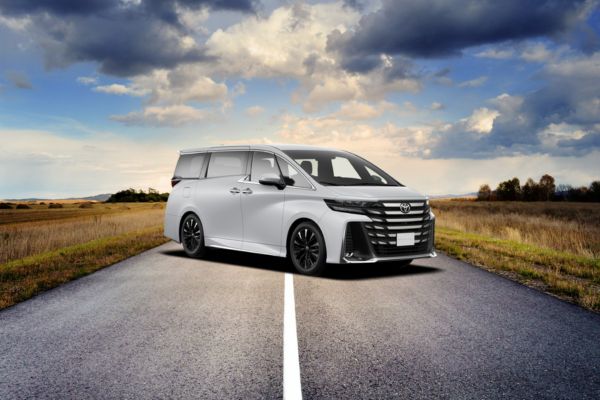 Toyota Vellfire VIP - Executive Lounge