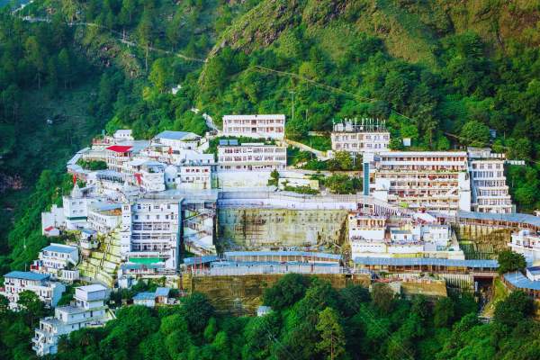 How To Reach Vaishno Devi From Mumbai?