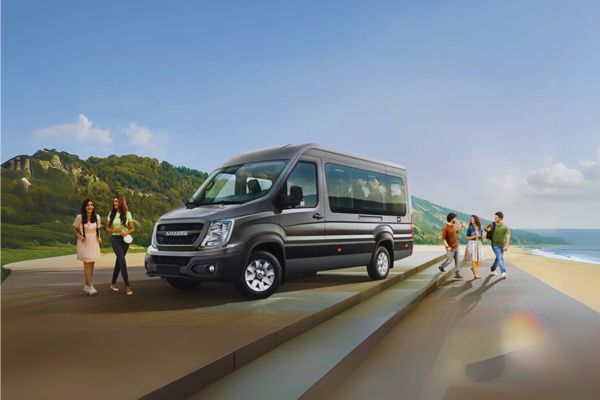 Force Urbania On Road Price in Mumbai; Detailed Breakdown and Features