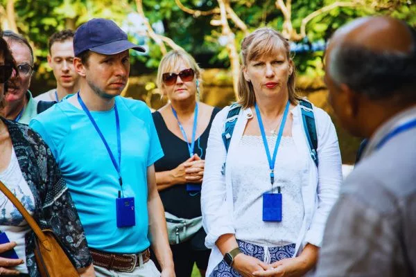 Tour Guide - Business Ideas in Mumbai with Low Investment