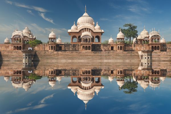 How To Reach Vrindavan From Mumbai By Train