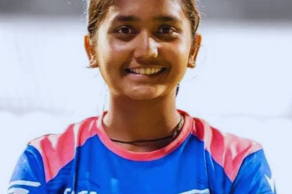 Mumbai Indians Sign Parunika Sisodia as Replacement for Injured Pooja Vastrakar in WPL 2025