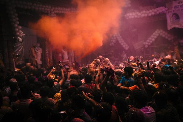 How To Reach Vrindavan From Mumbai (Holi Scenes)