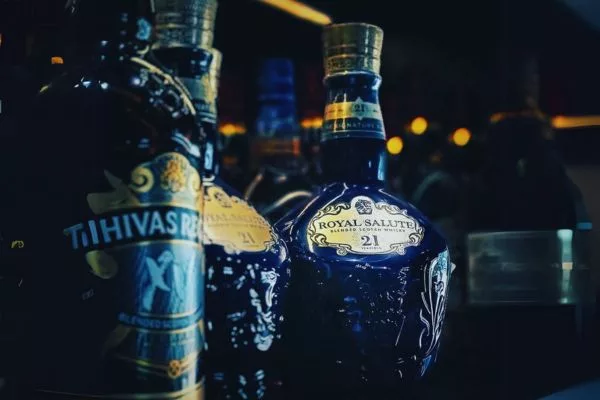 Royal Salute Whisky Price in Mumbai; 50ml and 700ml Rates