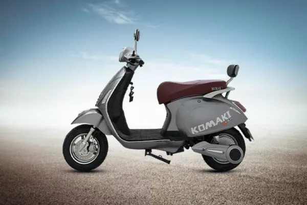 Komaki XGT KM Advanced Lithium Technology On Road Price in Mumbai