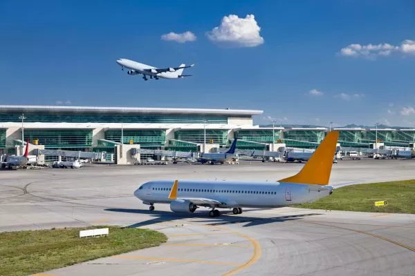 Dallas to Mumbai Flights (2025): Ticket Prices, Airlines, Flight Duration, and Booking Tips