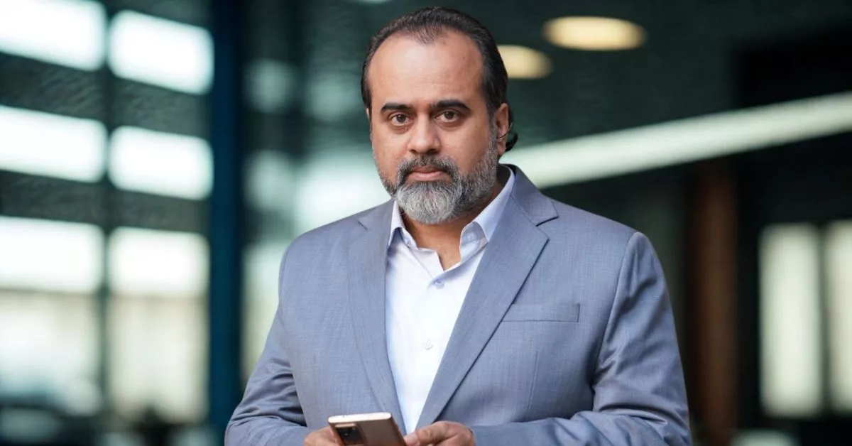 Acharya Prashant Net Worth, Wife, Books, Education, Quotes, Biography (2025)