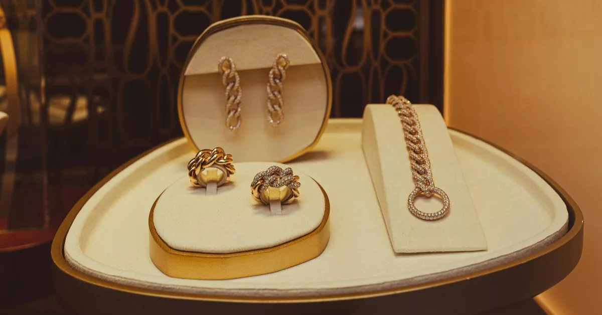 Mumbai Gold Rates Update November 20, 2025