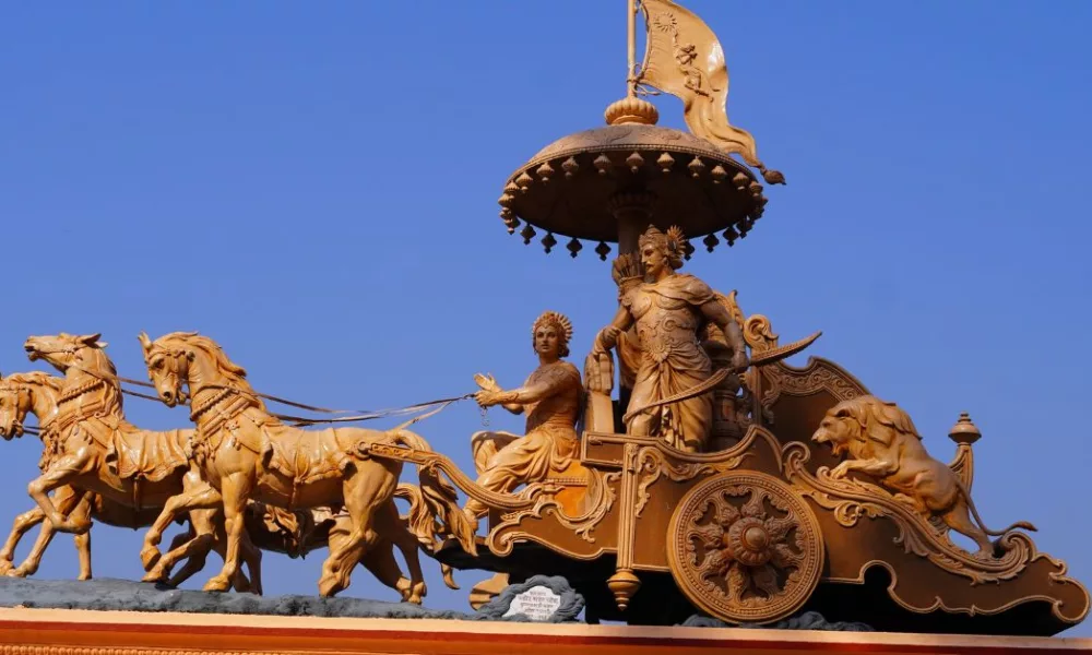 Gita Jayanti 2025 Wishes in Marathi; Quotes, Images, Messages, Shayari, Greetings, and Instagram Captions