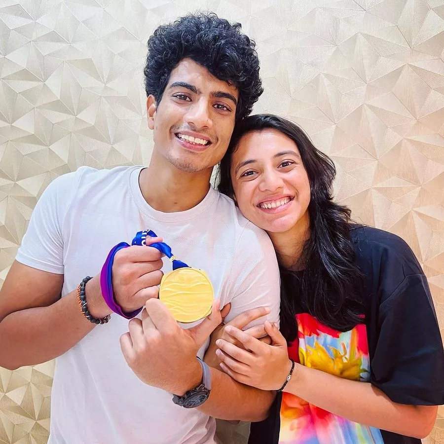 Smriti Mandhana–Palash Muchhal Wedding Postponed Amid Health Emergencies as Viral “Chat” Screenshots Trigger Online Speculation