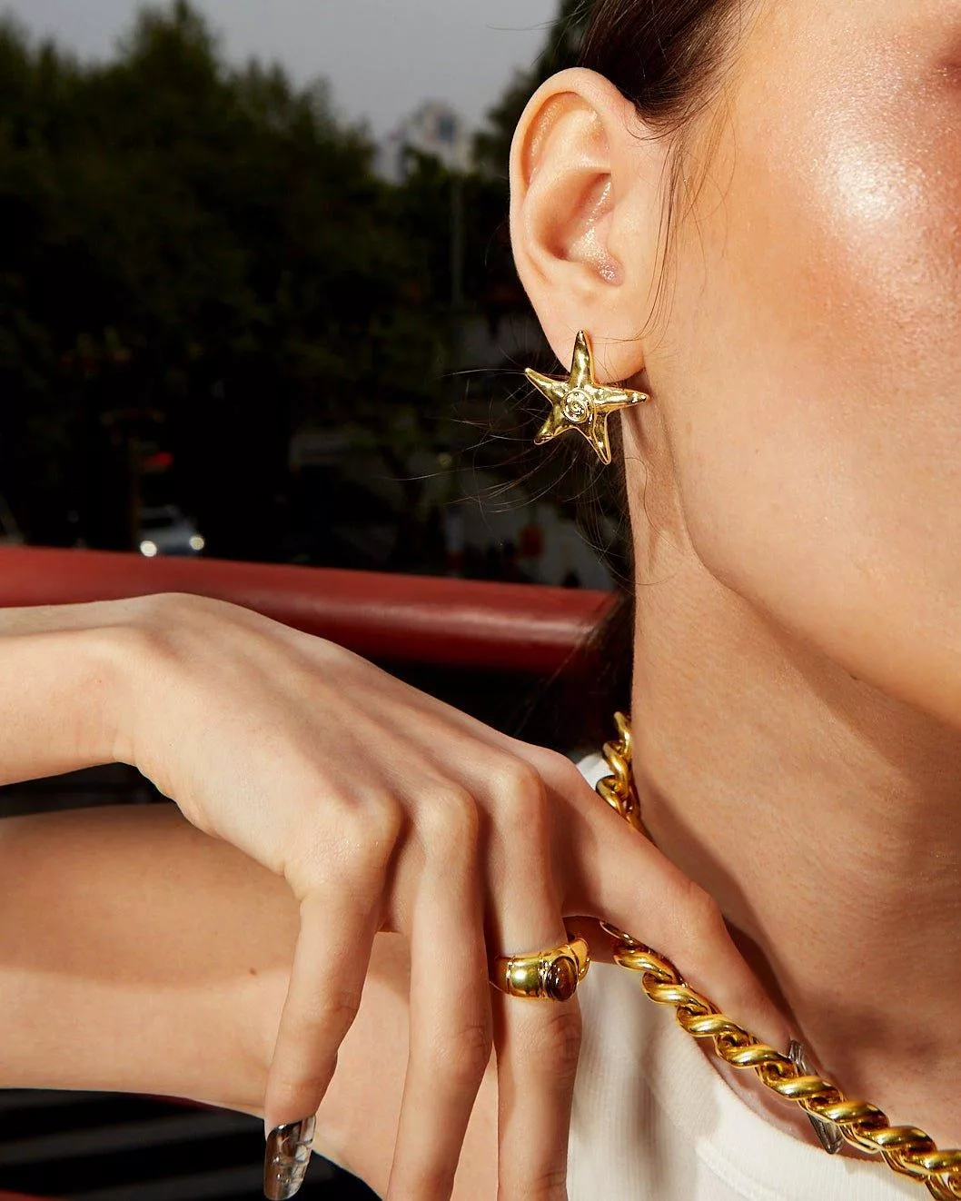 Trendy Silver Drop Earrings: The Latest Fashion Jewelry