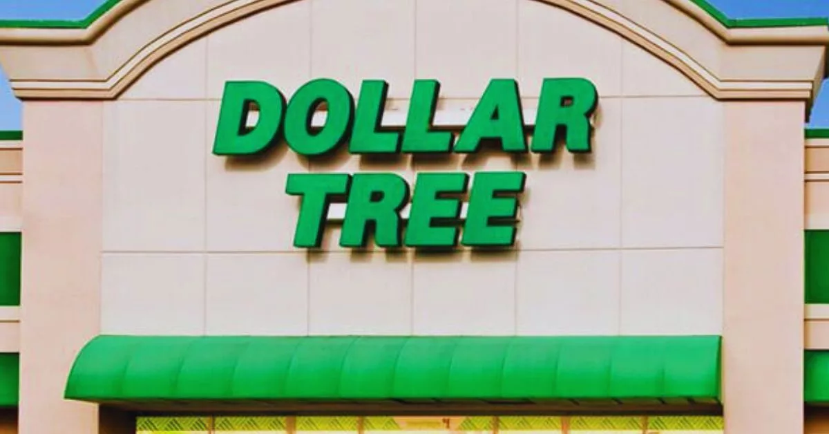 Will Dollar Tree be open or closed on Christmas Eve and Christmas Day 2025?