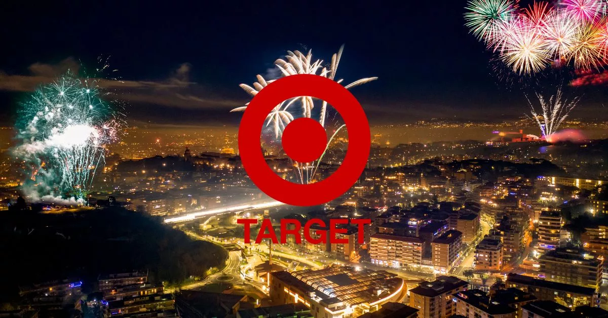 Will Target be open on New Year's Eve 2025 and New Year's Day 2026?