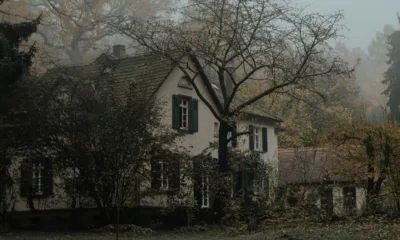 Viral ‘Haunted House’ Video Debunked: AI Hoax Misidentified as Philippine Mansion Actually Traced to Detroit